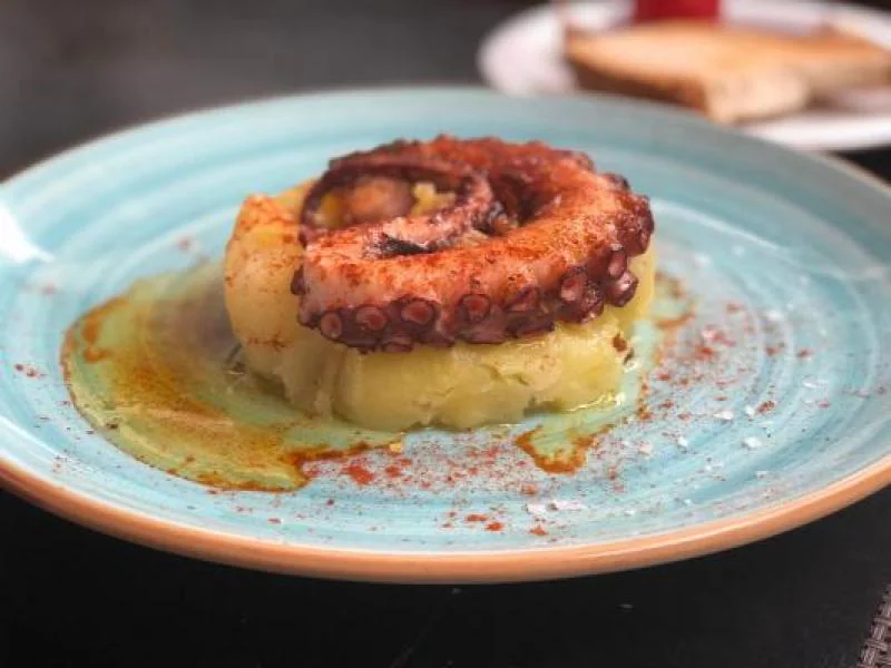 Pata de pulpo a la brasa